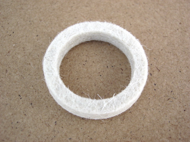 Final drive hub felt seal ring (EU)