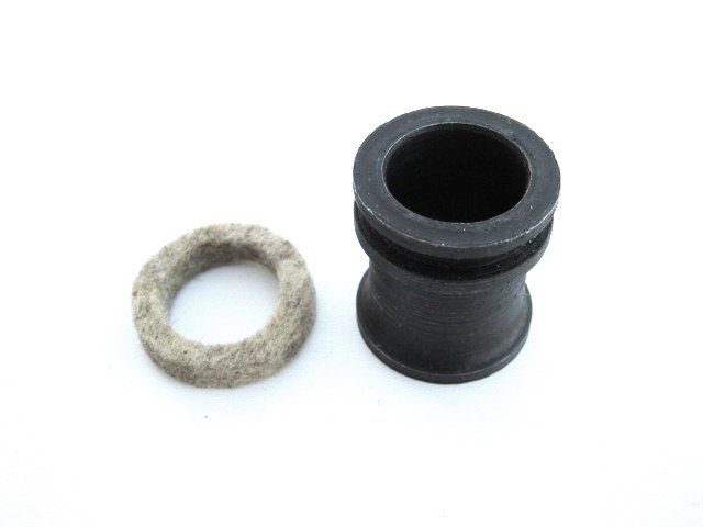 Final drive hub inner bush w/felt seal ring